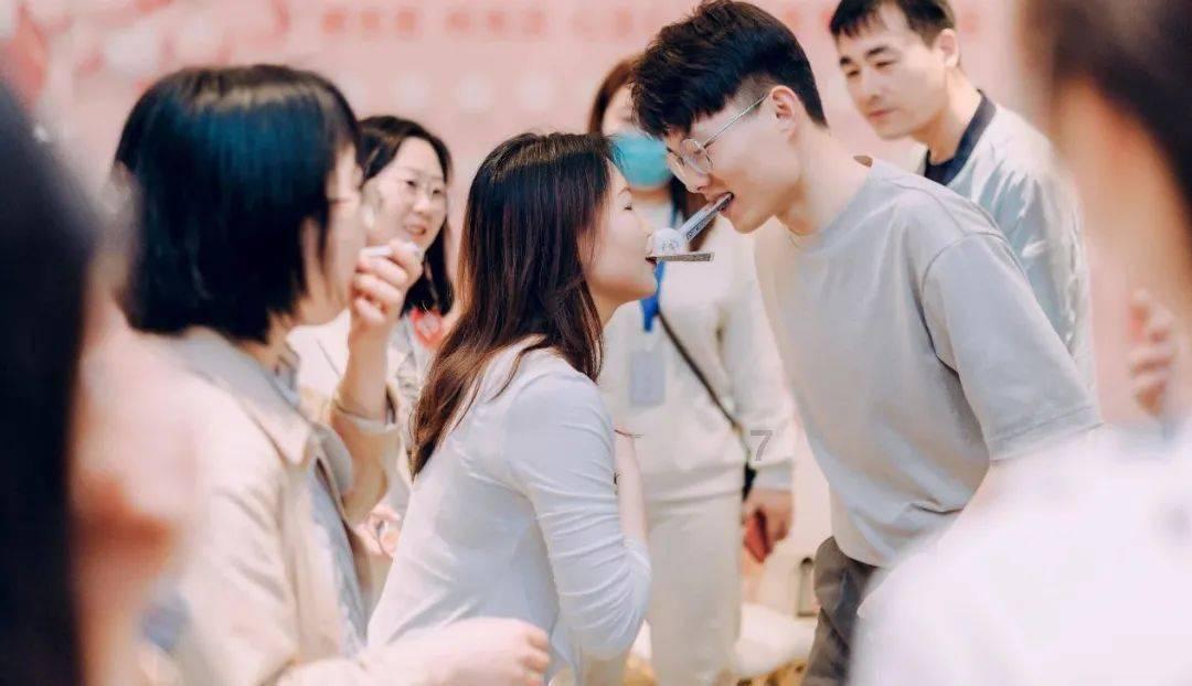 1/6大于多少？大于1/7？